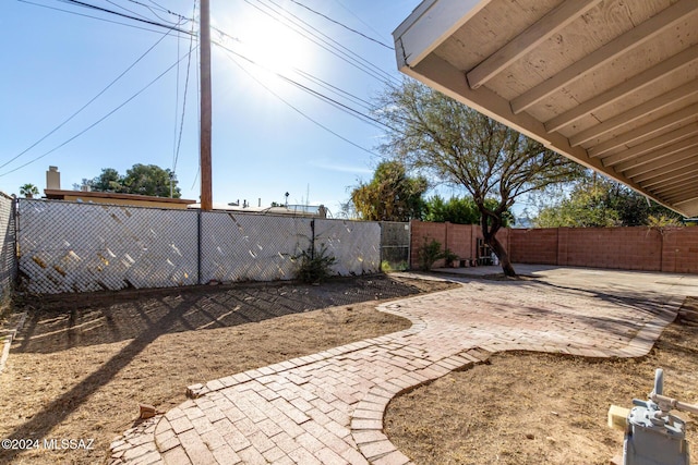 view of yard with a patio area