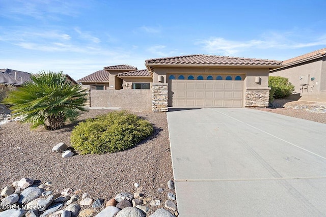 view of front of house featuring a garage