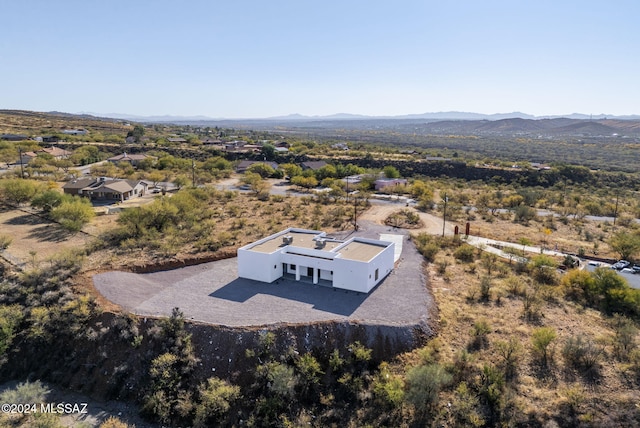 bird's eye view featuring a mountain view