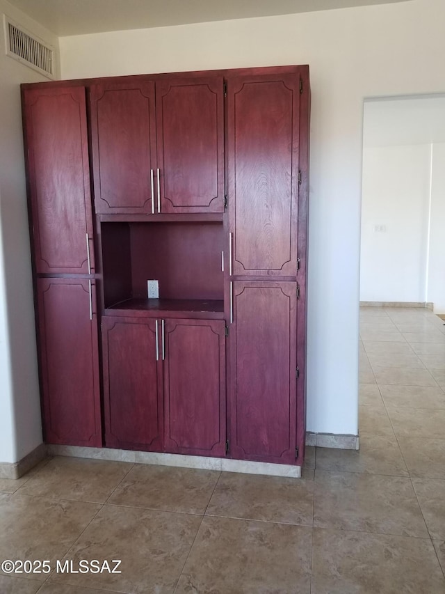 722 N Holm Cir, Nogales, AZ 85621 - closet featuring visible vents