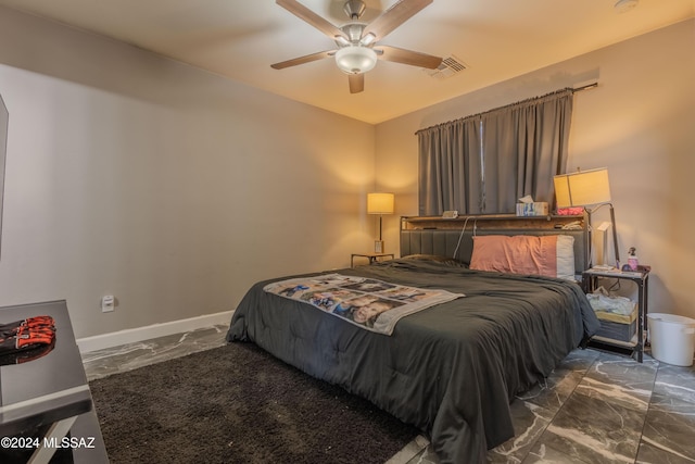 bedroom with ceiling fan