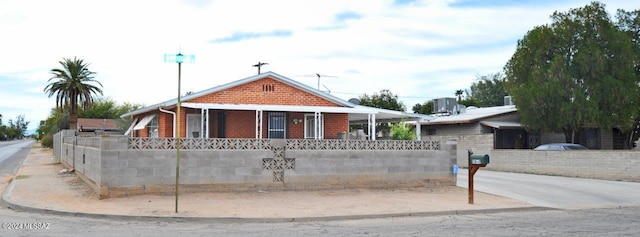 view of front of house