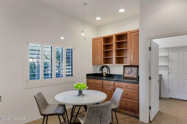 kitchen with hanging light fixtures