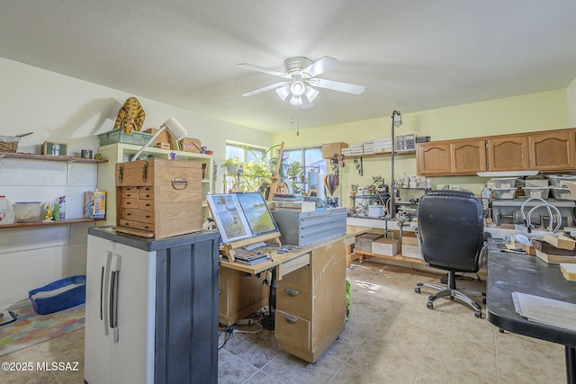 office area with ceiling fan