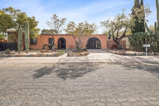 view of front of property