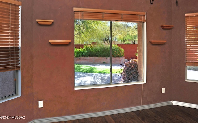 room details with hardwood / wood-style flooring