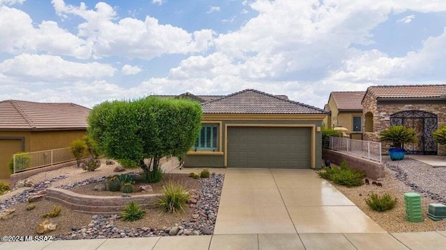 view of front facade featuring a garage