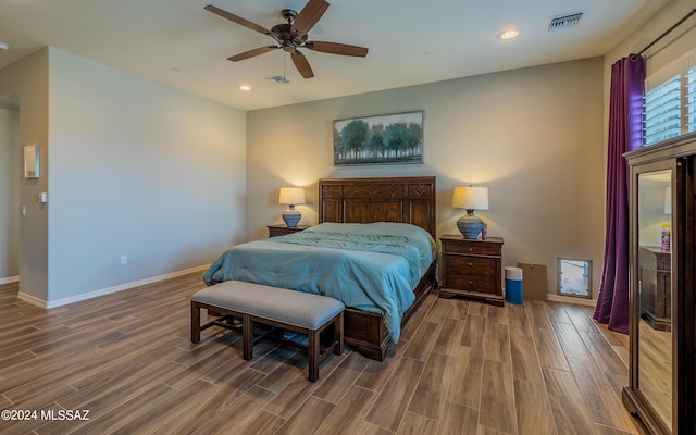 bedroom with ceiling fan