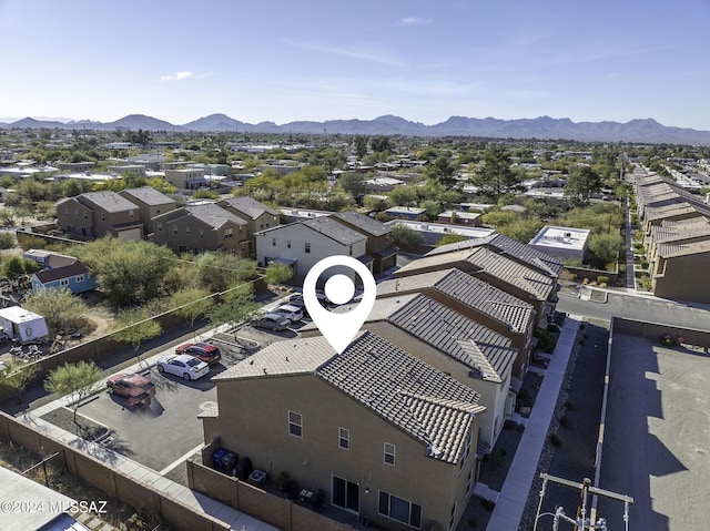 bird's eye view featuring a mountain view