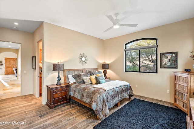 bedroom with ceiling fan