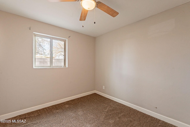 unfurnished room featuring carpet floors and ceiling fan