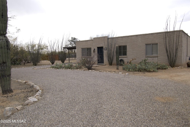 view of front of property