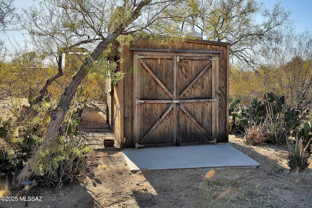 view of outdoor structure