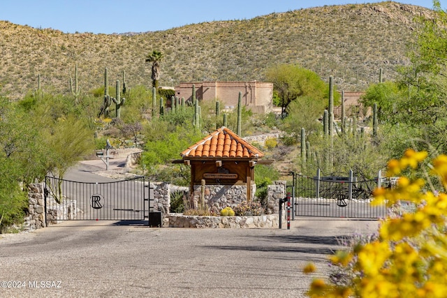 exterior space featuring a mountain view