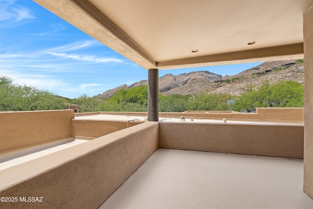 6872 E Desert Wind Ct, Tucson, AZ 85750 - balcony featuring a mountain view