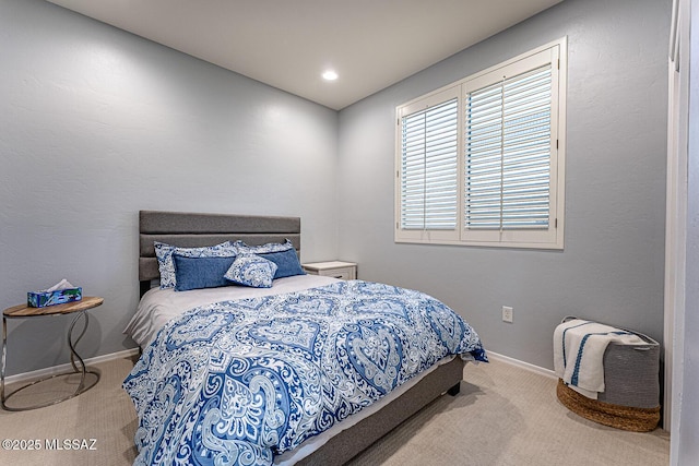 bedroom with carpet flooring