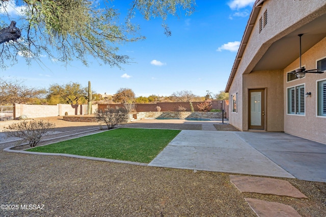 view of yard with a patio