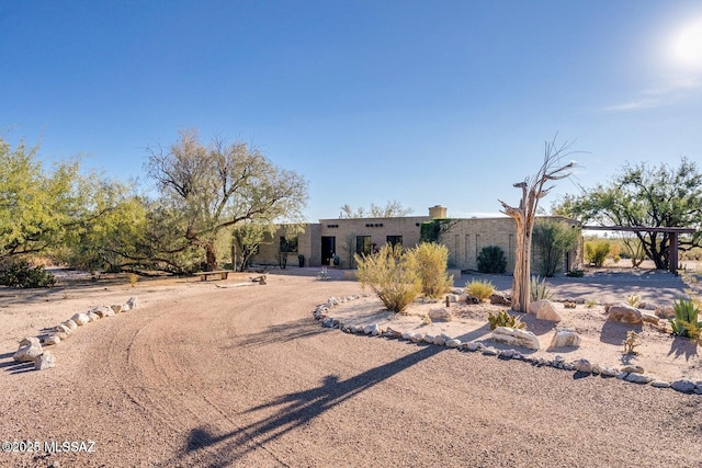 view of front of property