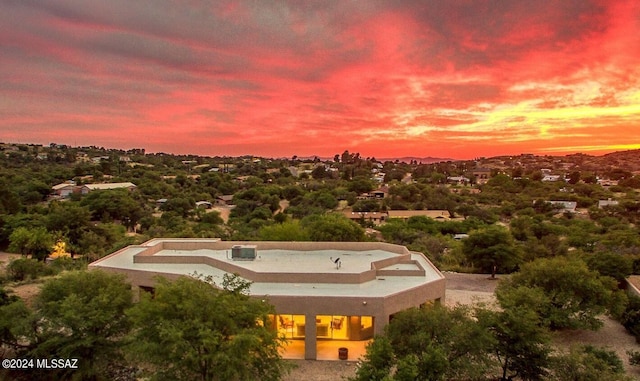 view of aerial view at dusk