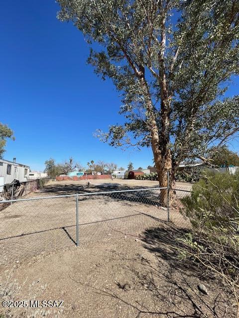 Listing photo 3 for 2716 W Golda St Unit 111, Tucson AZ 85705