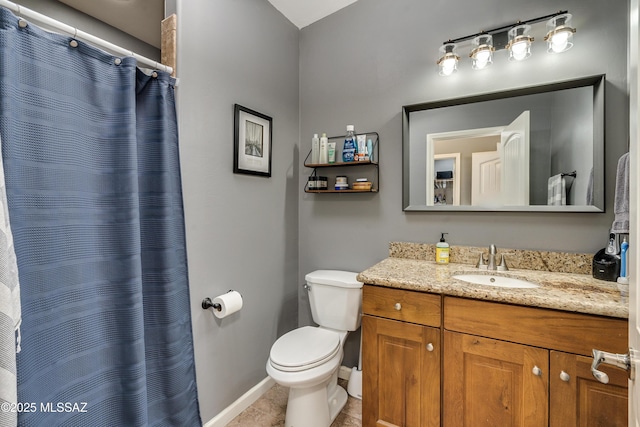 bathroom featuring a shower with shower curtain, vanity, and toilet