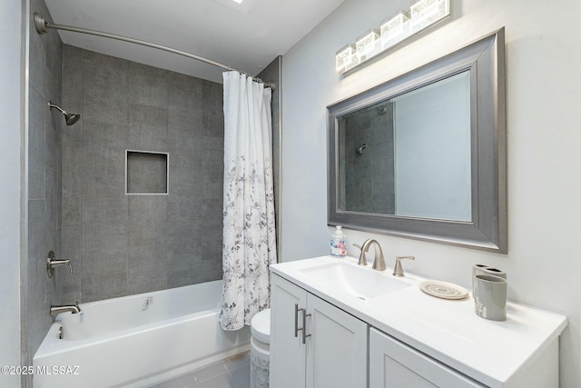 full bathroom with shower / bath combo with shower curtain, vanity, and toilet