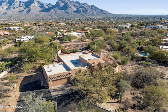 bird's eye view featuring a mountain view