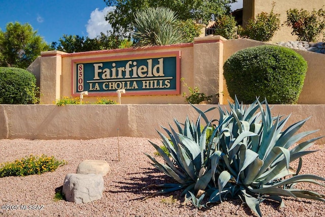 view of community / neighborhood sign