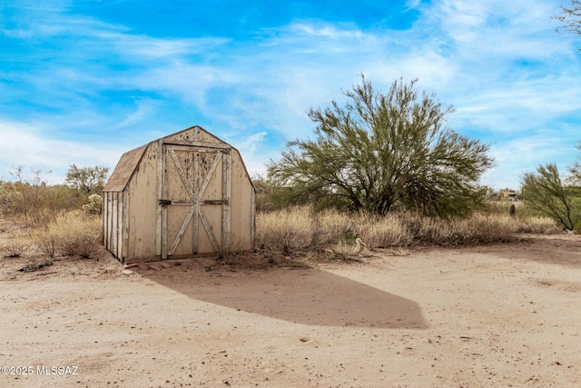 view of outbuilding