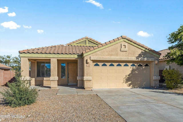 view of front facade featuring a garage