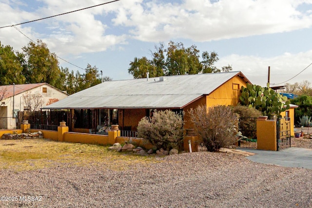 view of front of house