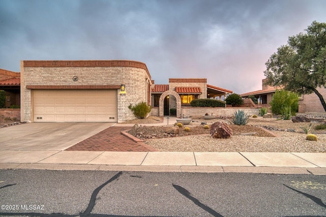 view of front facade with a garage