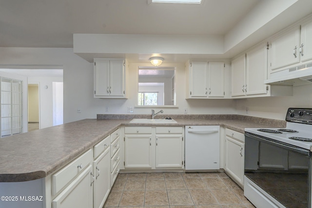 kitchen with kitchen peninsula, electric range, sink, and white dishwasher