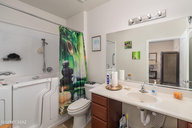 full bathroom featuring shower / bath combo, toilet, and sink