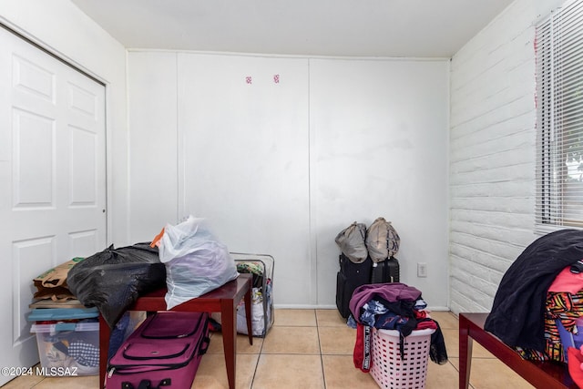 laundry room with light tile patterned floors