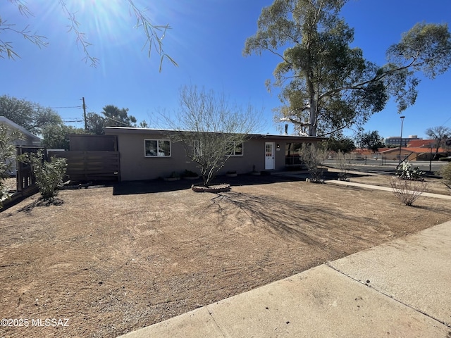 view of front of property