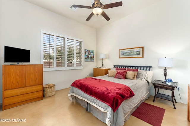 bedroom with ceiling fan