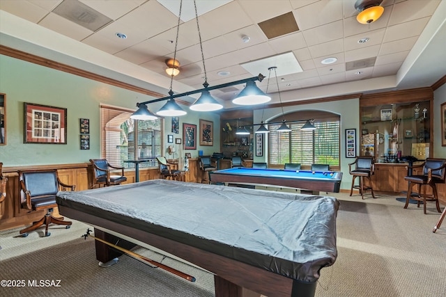 game room featuring carpet flooring, a tray ceiling, and pool table