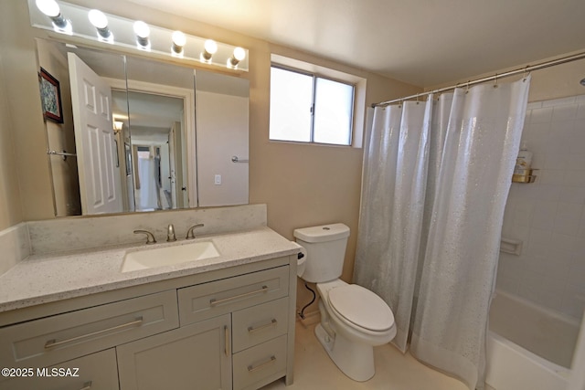 full bathroom with shower / bath combination with curtain, vanity, and toilet