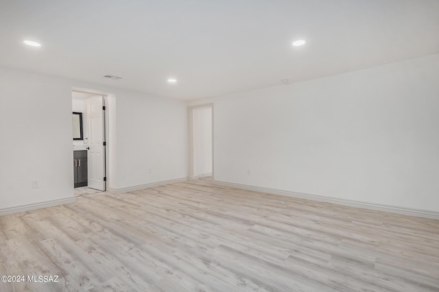 empty room featuring light hardwood / wood-style floors