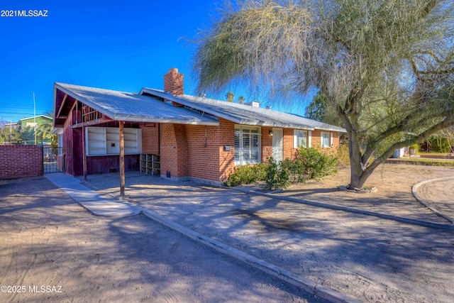 view of front of property