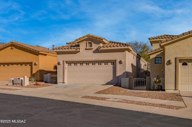 view of mediterranean / spanish-style home