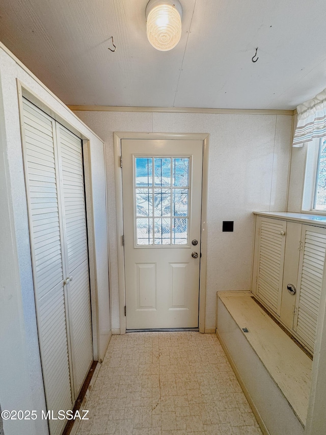 281 E Walker St, Benson, AZ 85602 - view of doorway to outside