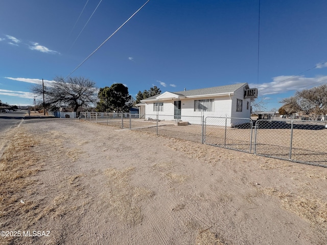 281 E Walker St, Benson, AZ 85602 - exterior space