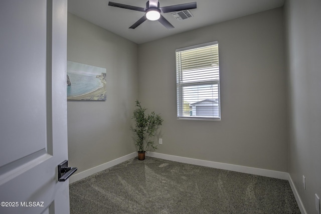 unfurnished room featuring carpet and ceiling fan