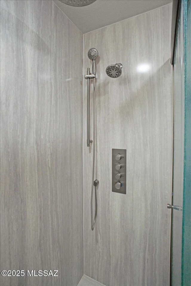3873 W Allred St, Thatcher, AZ 85552 - bathroom view of a shower