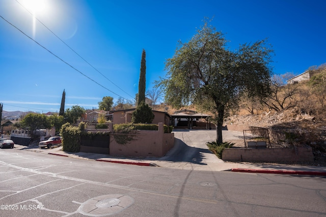 view of front of property