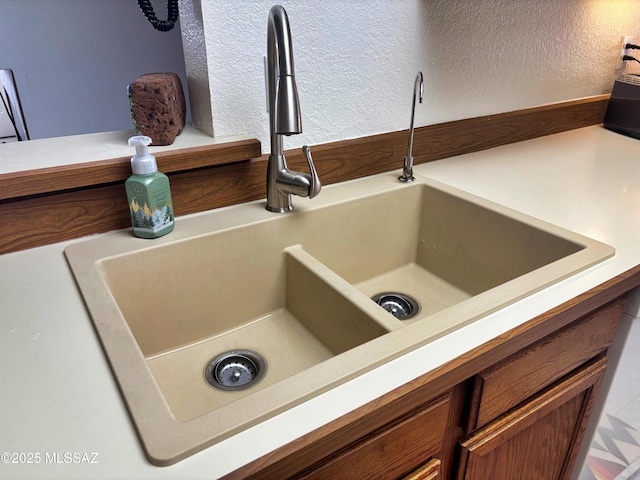 room details featuring sink