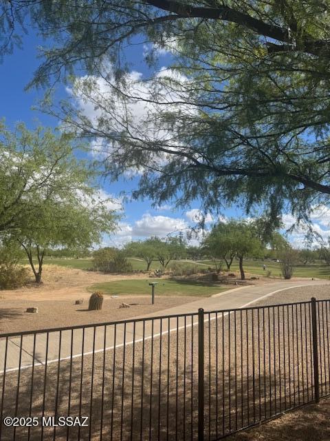 60782 E Arroyo Vista Dr, Oracle, AZ 85623 - view of yard featuring fence