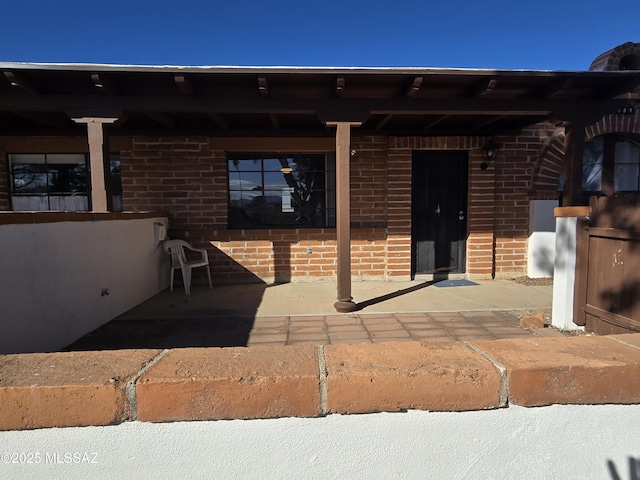 484 S La Canada Dr Unit B, Green Valley, AZ 85614 - view of patio / terrace